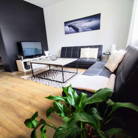 Apartman Loggia Park & Free Parking Lägenhet Žilina Exteriör bild