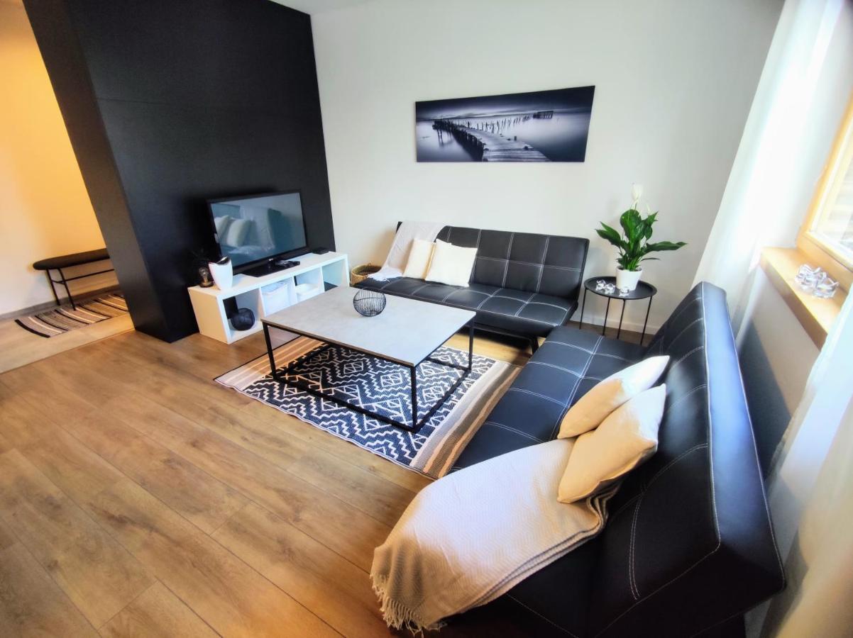 Apartman Loggia Park & Free Parking Lägenhet Žilina Exteriör bild